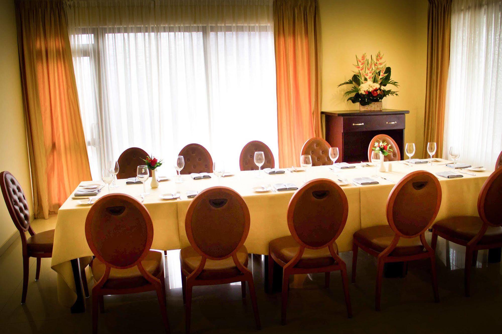 Royal Nick Hotel Lashibi Luaran gambar