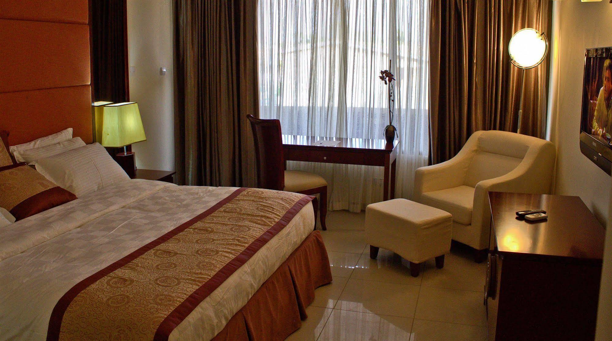 Royal Nick Hotel Lashibi Luaran gambar