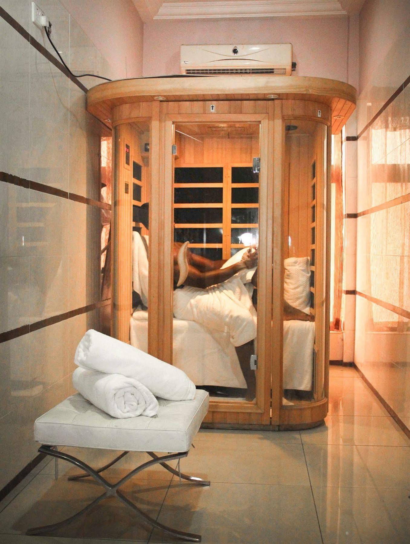 Royal Nick Hotel Lashibi Luaran gambar