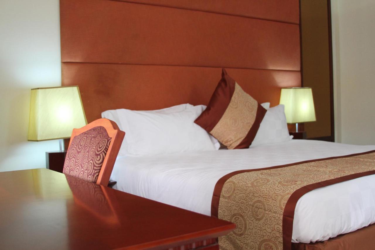 Royal Nick Hotel Lashibi Luaran gambar